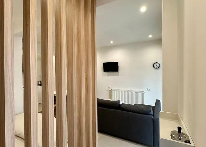 19 Апартаменти *